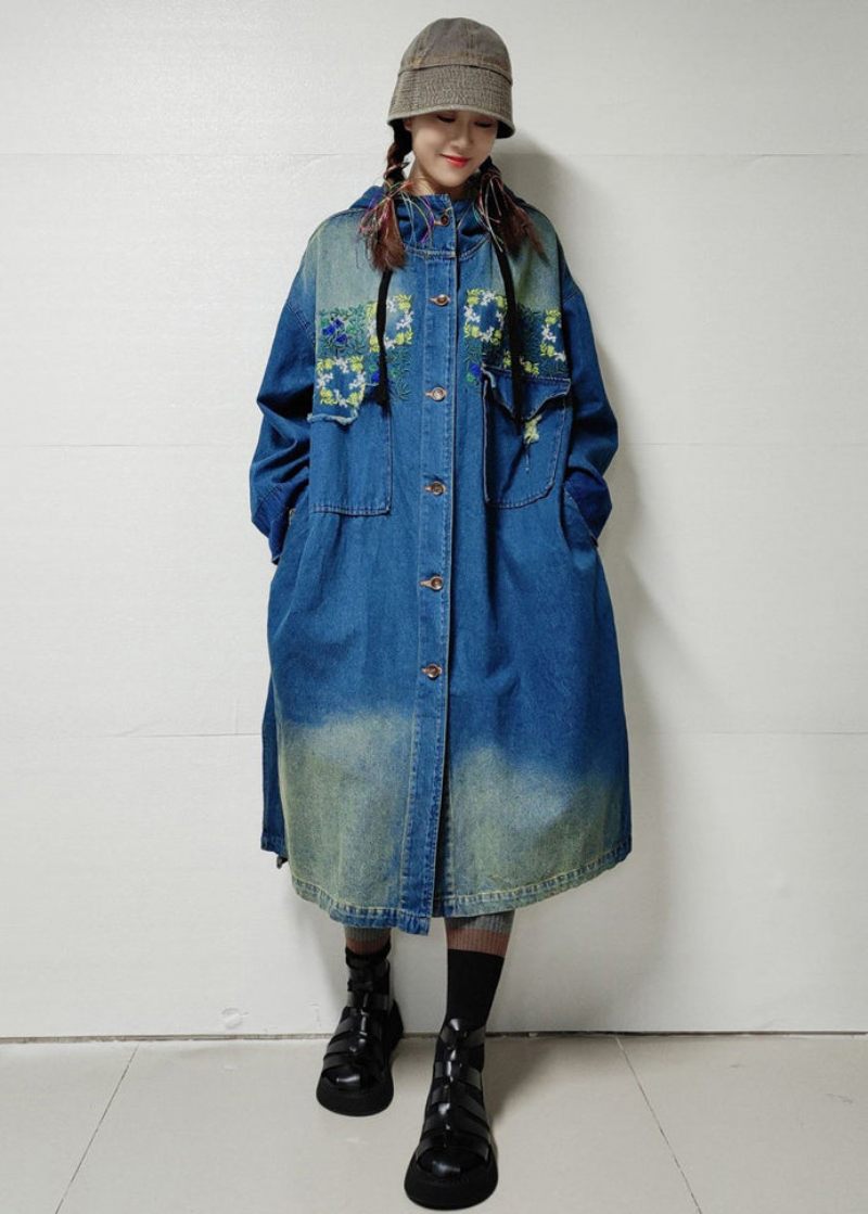 Blå Knappfickor Denim Trench Coat Broderad Långärmad - Trenchcoats för kvinnor