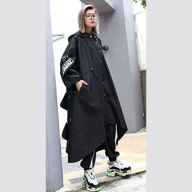 Boutique Svart Kappa Oversize Huva Dam Batwing Sleeve Asymmetrisk Design Kappor - Trenchcoats för kvinnor