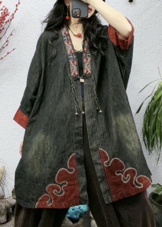 Plus Size Black Brodered Button Coat Armbandsärm